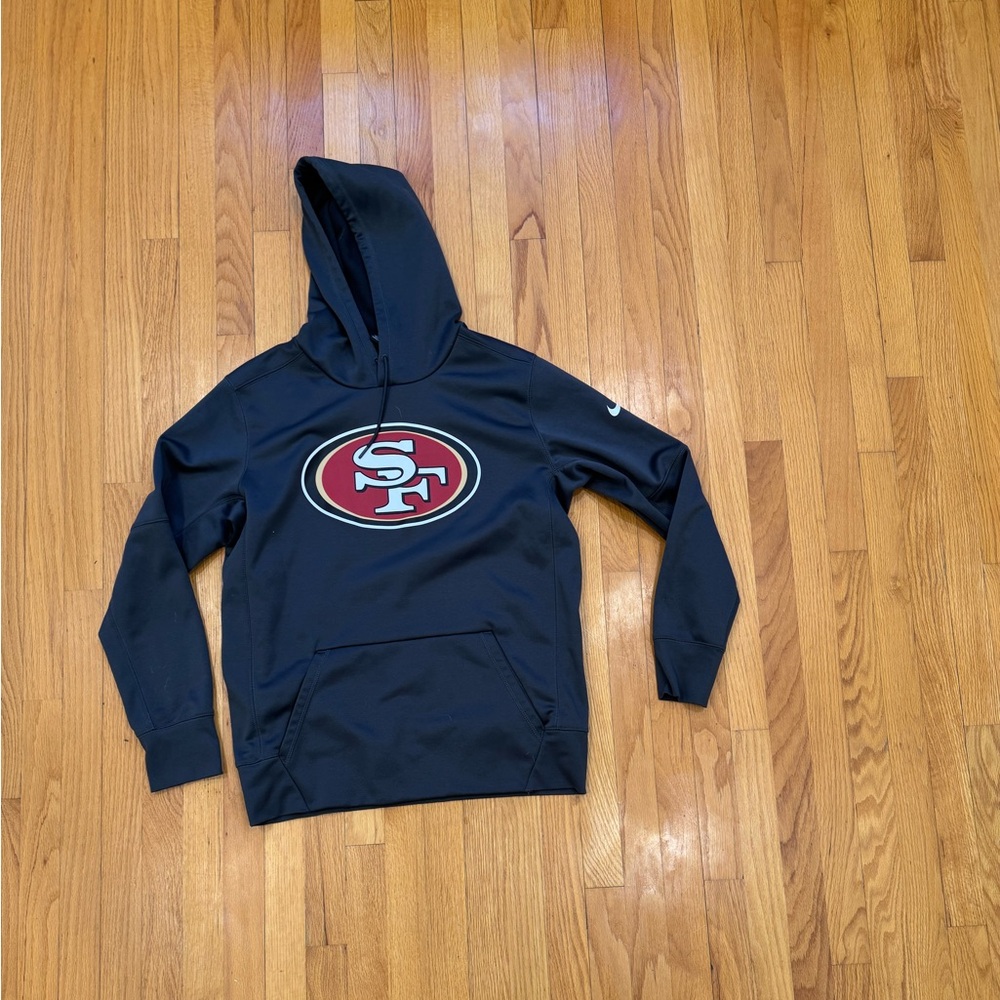San Francisco 49ers sweatshirt
